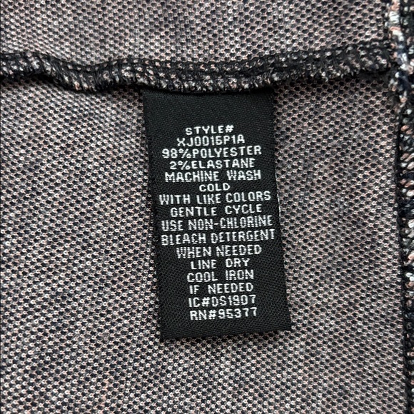 Sanctuary Women's Black and White Plaid Blazer - Picture 4 of 6